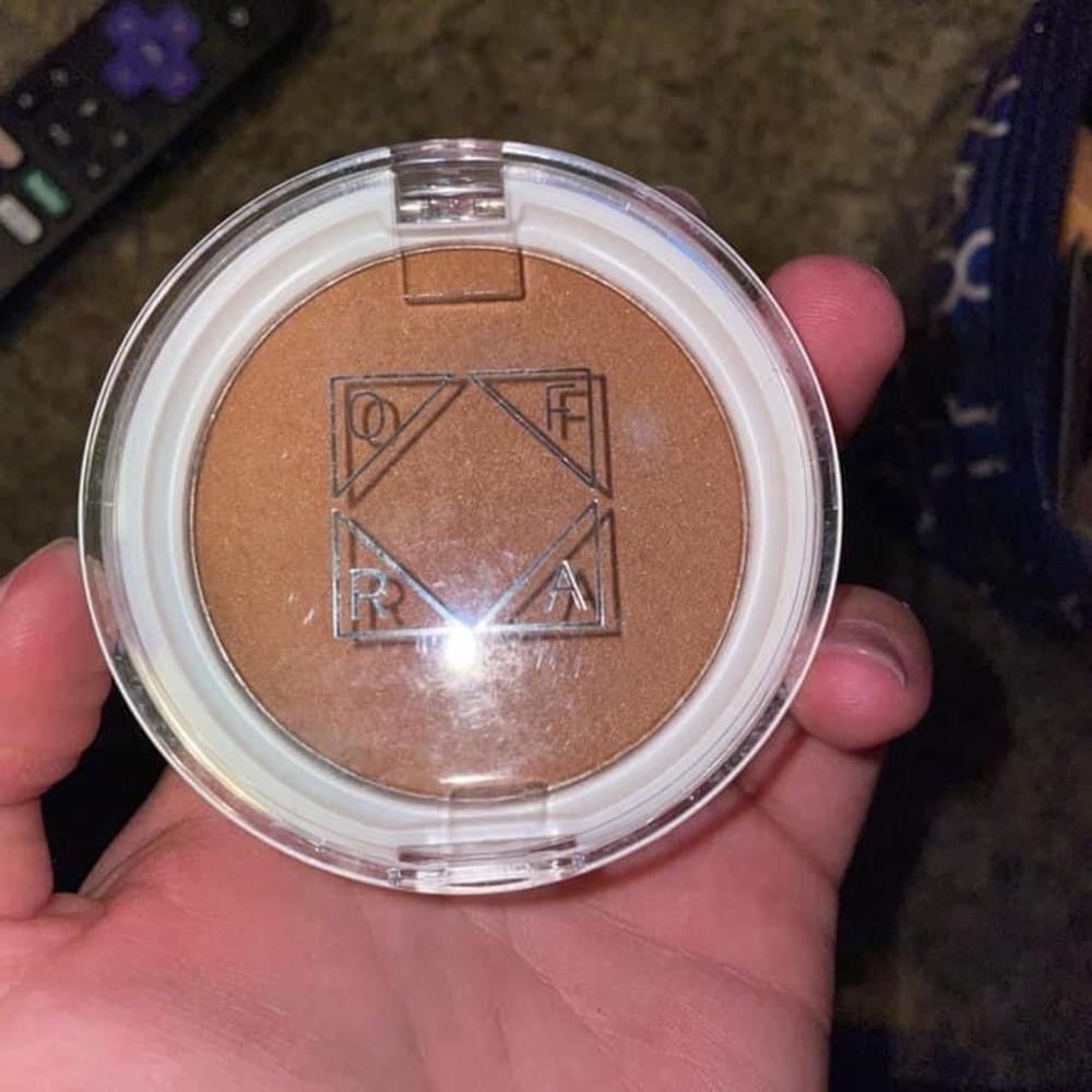 Ofra shimmer contour/bronzer